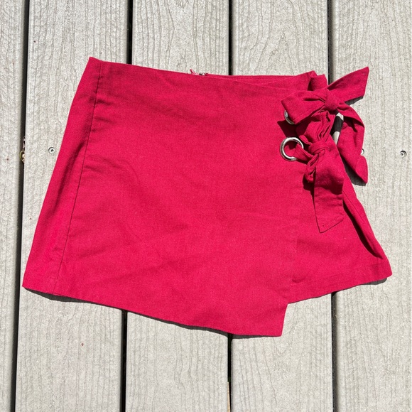 Altar’d State: Dark Red Tie/Wrap Skort. Size Large. - Picture 3 of 9